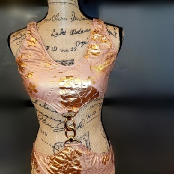 NWT Boutique Women's Rose Gold Monokini high cut sexy one-piece swimsuit 🩱 - Picture 7 of 8